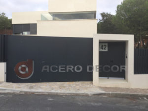 Puertas modernas de hierro Acero Decor